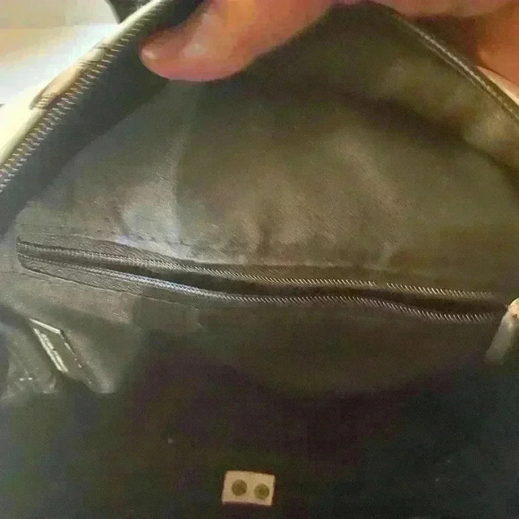 FRIENDS Character Print Backpack with Green Pocket - Picture 4 of 9